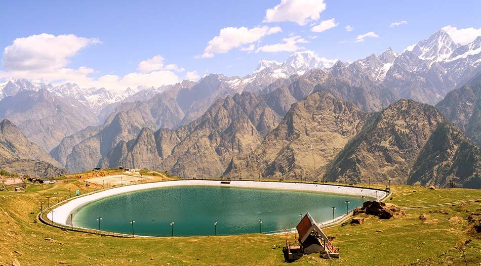 Auli, Uttarakhand Place For Winter Honeymoon